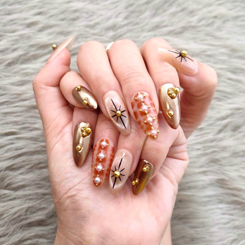 Art Garden Press On Nails Golden Cat Eye 153