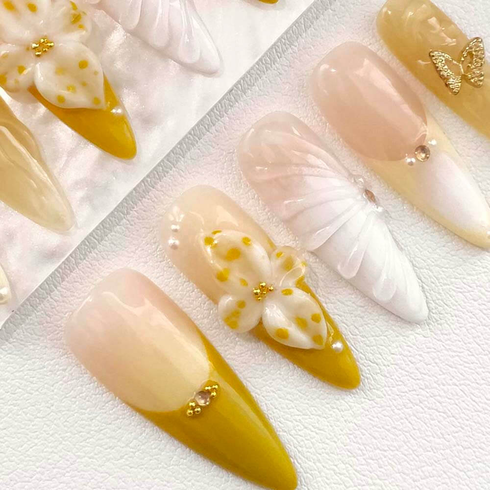 Art Garden Press On Nails Golden Meadow 26