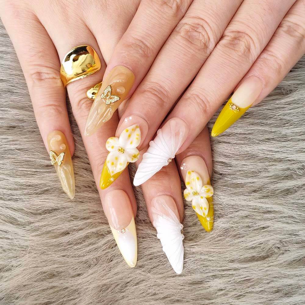 Art Garden Press On Nails Golden Meadow 26