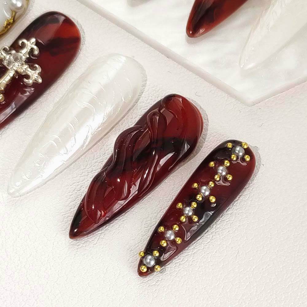 Art Garden Press On Nails Ruby Regalia 78