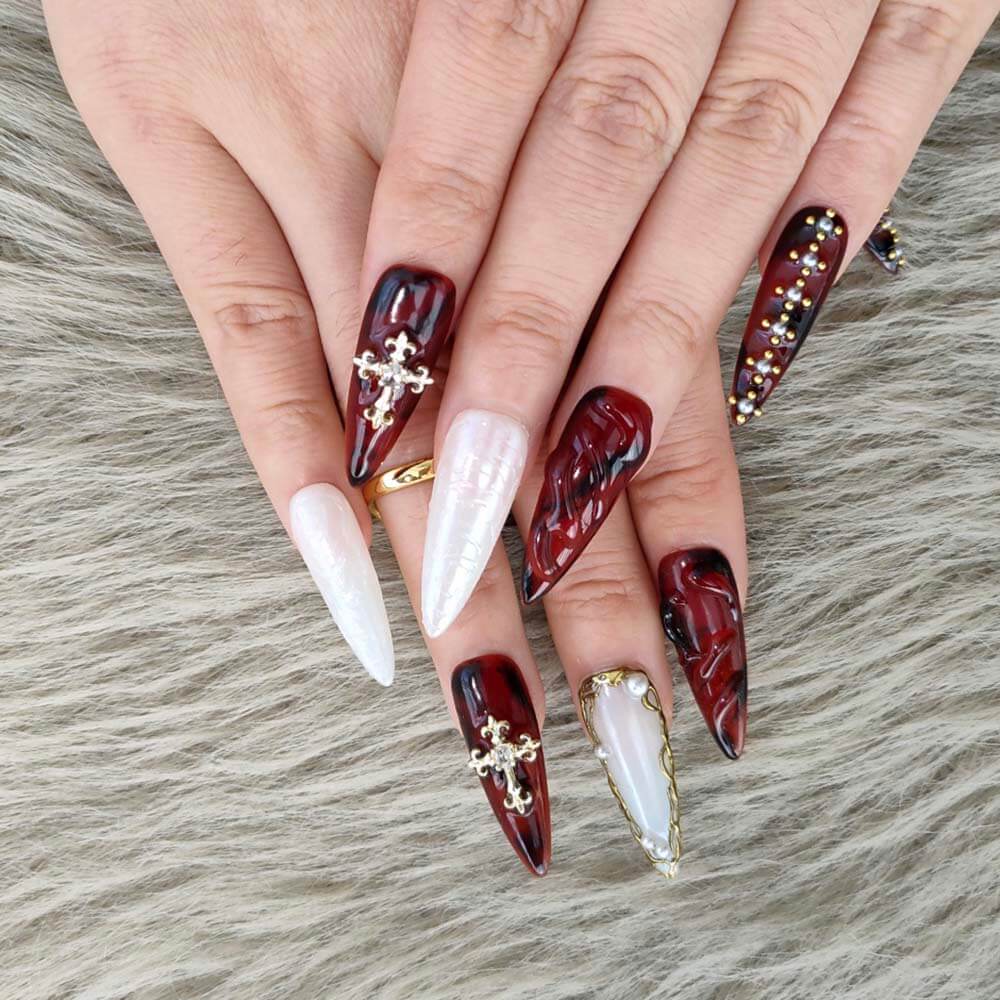 Art Garden Press On Nails Ruby Regalia 78