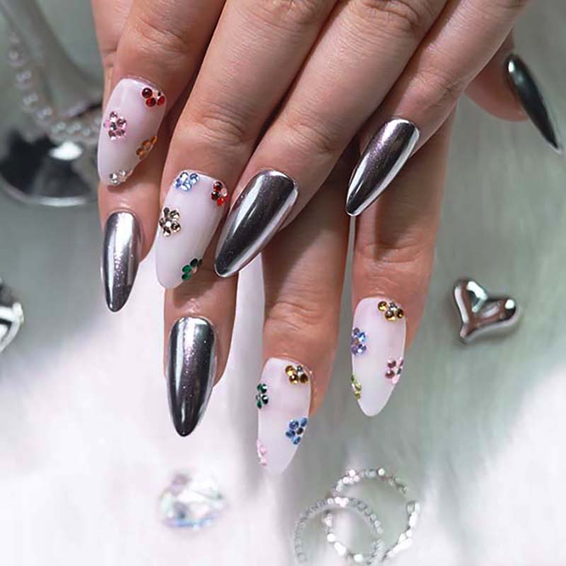 Art Garden Press On Nails Sex in the City 115