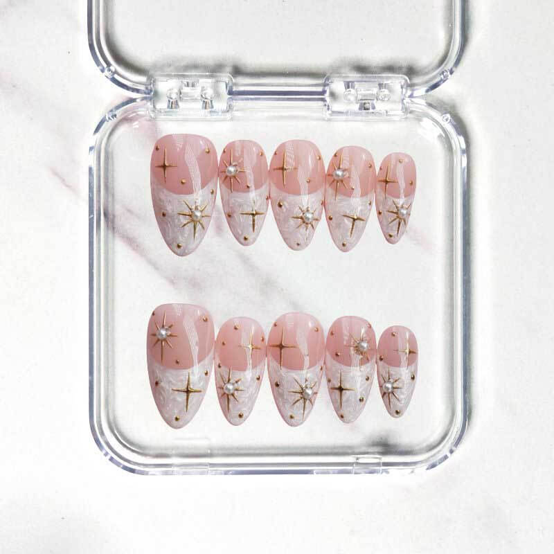 Art Garden Press On Nails Celeste