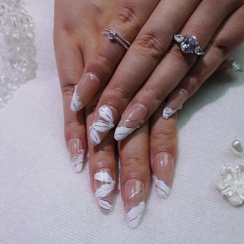 Art Garden Press On Nails Snowy Edge 120