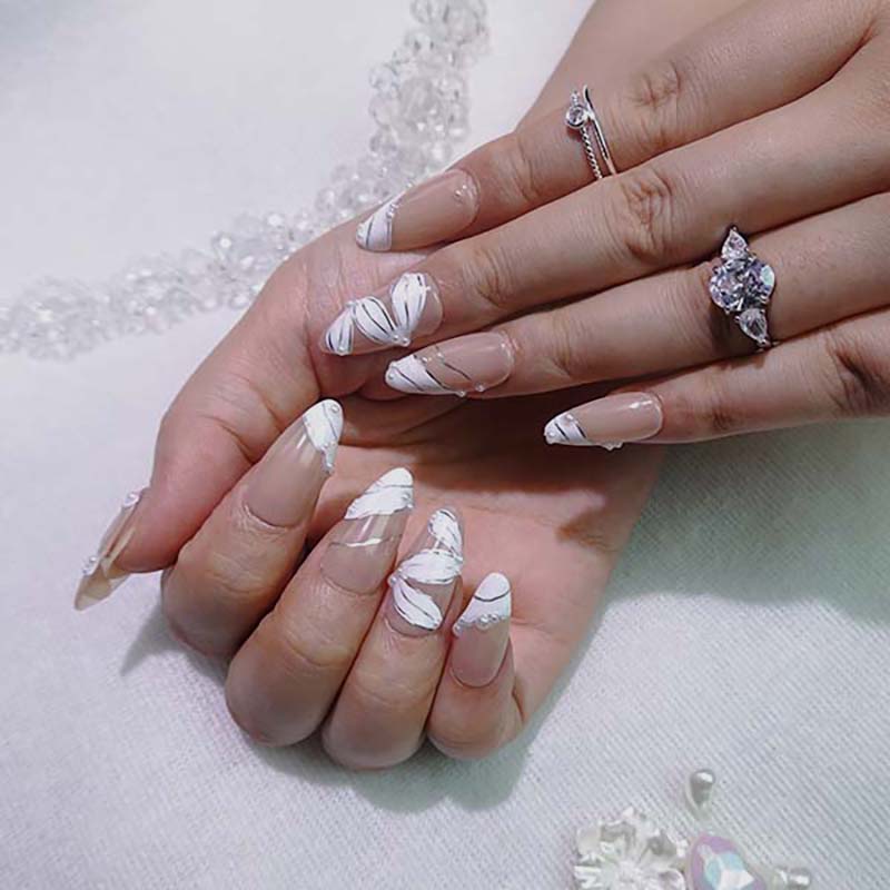 Art Garden Press On Nails Snowy Edge 120