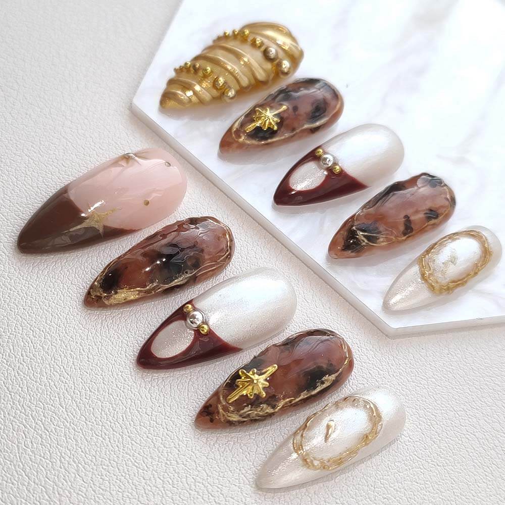 Beauty Art Garden Press On Nails Vintage Vogue 51