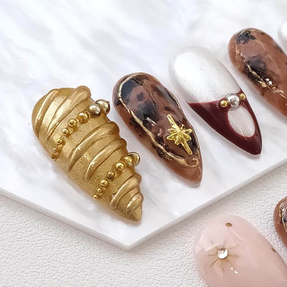 Beauty Art Garden Press On Nails Vintage Vogue 51