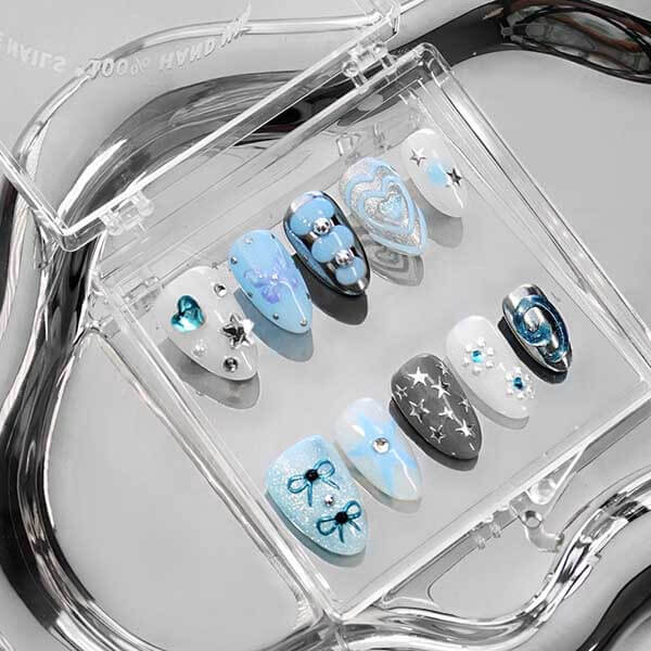 Art Garden Press On Nails Blueberry Cream