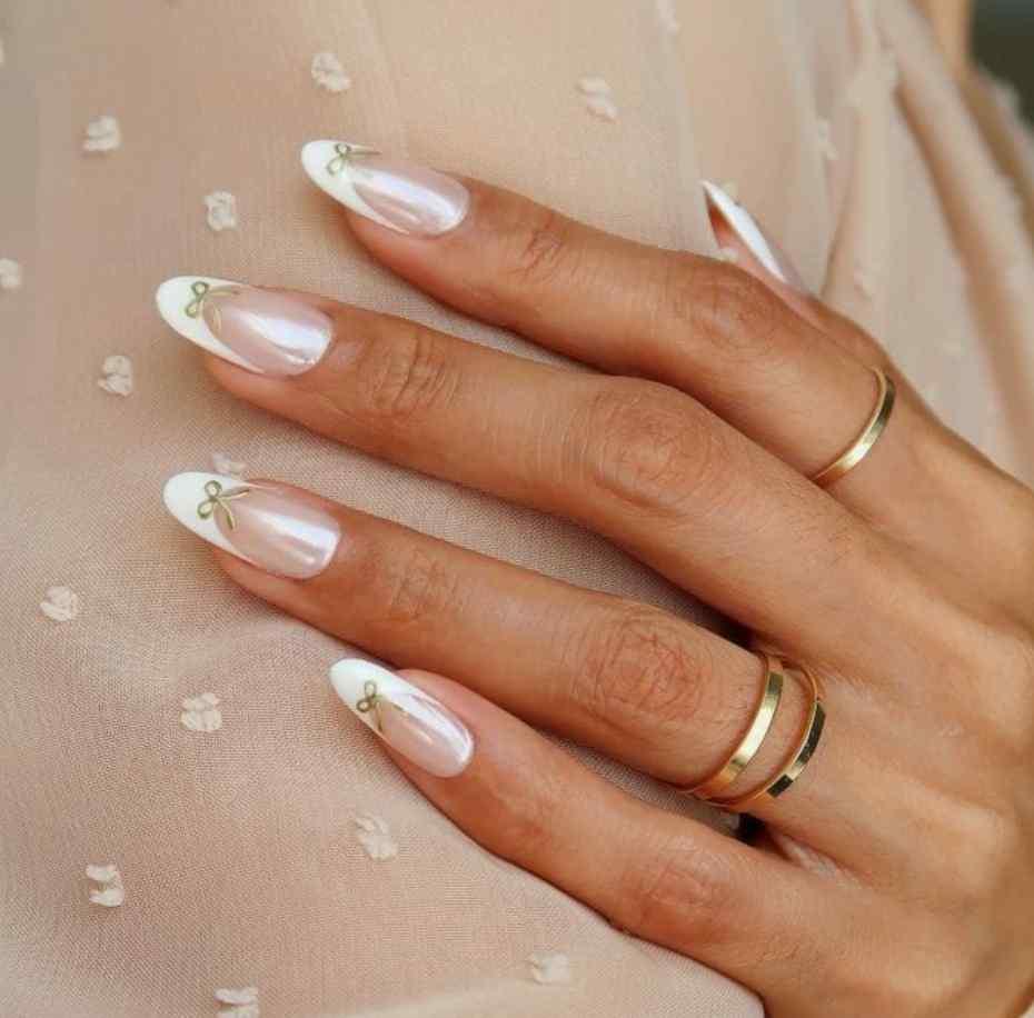 Discover the New Wave of French Tip Nails: Trendy Innovations in Classic Style - Beauty Art Garden