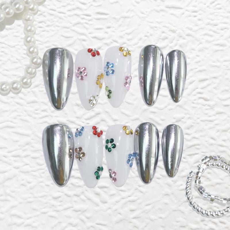 Art Garden Press On Nails Sex in the City 115