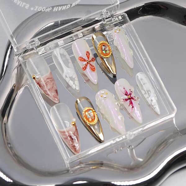 Art Garden Press On Nails Delarose
